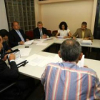 Fernández se reunió con los gerentes bercianos, el gerente provincial y la parte social.