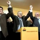 Josep Lluis Carod-Rovira, acompañado por dirigentes de su partido, en su comparecencia de ayer