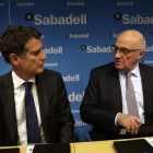 Jaume Guardiola y José Oriol, consejero delegado y presidente de Banco Sabadell.