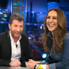 Pablo Motos, con Mónica Naranjo, en 'El hormiguero'.