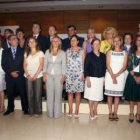 Guisasola, el primero por la izquierda, en la foto de Jiménez con los consejeros de Sanidad.