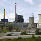 La central térmica de La Robla está acometiendo las inversiones en mejora ambiental. JESÚS F. SALVADORES