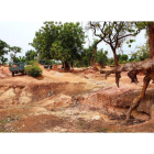 Imagen de las tierras arcillosas de Senegal en la que se asientan las minas de oro