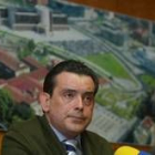 El concejal Francisco Saurina explica en rueda de prensa las actuaciones de la Junta en la capital
