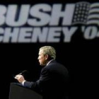 Bush en el acto de presentación de su candidatura para repetir en la Casa Blanca