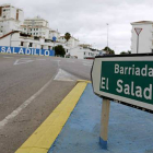 Declaraciones de los vecinos de El Saladillo, Algeciras, tras la detención del presunto terrorista Ayoub el Khazzani.