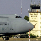 Un avión de Estados Unidos en la base de Morón de la Frontera.
