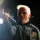 El británico Keith Flint, en un concierto de The Prodigy en junio del 2006.