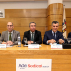 Alberto Sutil, Carlos Martín Tobalina, Joaquín Torné, Javier Cepedano y Javier Prado, ayer en el Club de Prensa. RAMIRO