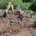 La imagen muestra un momento de los trabajos de exhumación que comenzaron el viernes en La Retuerta