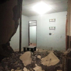 El terremoto en Bali daño las estructuras de colegios, templos y hoteles.