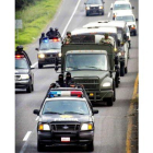 Policía y Ejército durante el operativo desplegado.