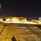 Las ocho farolas de la rotonda, a mitad de la calle Nazaret, están sin luz por culpa del robo