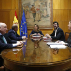 La ministra Yolanda Díaz con representantes de ATA.