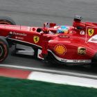Fernando Alonso durante los entrenamientos del GP de Malasia, este sábado.