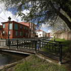 La Romería de la Virgen del Villar en Carrizo de la Ribera marca el principal acto de estas fiestas. Se celebrará el próximo martes en la ermita y entre los actos más destacados se encuentran  la misa, la actuación de los danzantes y la chorizada.