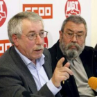 Los líderes de CC.OO. y UGT, Fernández Toxo y Cándido Méndez presentaron sus propuestas.