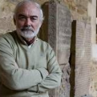 Imagen de archivo de Juan Pedro Aparicio, que ayer coincidió en Soria con su hijo, también escritor