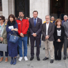 El alcalde de Valladolid y la corporación, durante el minuto de silencio ayer por el asesinato. AYTO VALLADOLID