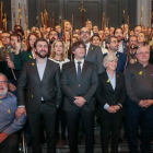 Puigdemont y los 200 alcaldes independentistas, en el acto celebrado ayer en Bruselas. STEPHANIE LECOCQ