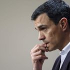 El líder del PSOE, Pedro Sánchez, durante una rueda de prensa. JUAN CARLOS HIDALGO