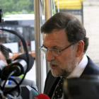 Rajoy, realiza declaraciones a los periodistas a su llegada a la reunión de líderes del PPE.
