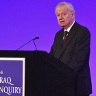 John Chilcot durante la presentación de su informe sobre la guerra de Irak en 2003. JEFF J. MITCHELL
