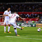 El jugador español Aspas, en el momento de marcar el séptimo gol ante Liechtenstein, en partido de clasificación para el Mundial de Rusia 2018.