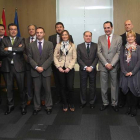 Imagen de familia de los participantes en la firma, ayer en Valladolid.