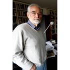 El escritor leonés Juan Pedro Aparicio.