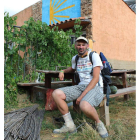 El ex legionario Juan Montero descansó ayer en el Albergue Santa Ana, en San Martín del Camino.