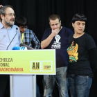 Antonio Baños y Anna Gabriel, junto a otros diputados de la CUP, en la asamblea nacional de la formación, el pasado domingo en Sabadell.