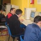 Participantes en el curso de acercamiento a la práctica de la informática