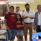 Javier Santiago y Nicanor Sen, en la feria. CAMPOS