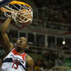 Kevin Seraphin, en acción, con la camiseta de Washington