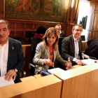 Bancada socialista en la Diputación, con José Pellitero a la izquierda, que repetirá como diputado. MARCIANO PÉREZ