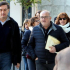 El director del colegio Mossèn Albert Vives, junto al director de los Serveis Territorials de Ensenyament en Lleida, Miquel Àngel Cullerés.