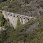 Parte del ramal ferroviario entre Cubillos y Villablino, que se presenta a los fondos de la Transición Justa. JESÚS F. SALVADORES