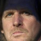 Schuster tuercer el gesto observando el juego de su equipo ayer ente el Getafe