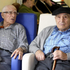 Moisés e Isidro en una imagen reciente en la residencia.