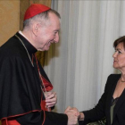 El cardenal Pietro Parolin y la vicepresidenta Carmen Calvo, este lunes en el Vaticano.