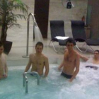 La plantilla del Huracán Z se relajó en Balneápolis.