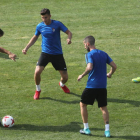 La plantilla continúa con los entrenamientos matinales en el Anexo de El Toralín. L. DE LA MATA