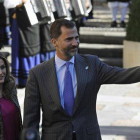 Don Felipe y Doña Letizia, a su llegada a Oviedo, ayer.