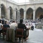 Con cada edición, acude más público al claustro de la Catedral