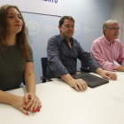 Ester Muñoz, Alfonso Fernández Mañueco y Antonio Silván, en la sede del PP. RAMIRO