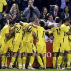 Cascón (14) celebra junto a sus compañeros uno de los goles endosados al Madrid.
