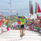 Óscar Rodríguez se impuso en la tercera presencia de La Camperona como final de etapa. FERNANDO OTERO