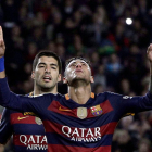 Neymar y Luis Suárez confían en su olfato realizador para vencer en Granada y conseguir el campeonato de Liga. ALBERTO ESTÉVEZ