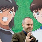 Iniesta inaugura en Tokio una estación dedicada a la serie Oliver y Benji.